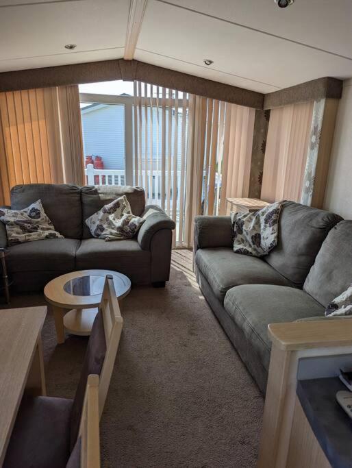 6 Berth Holiday Home On Ocean Edge Near Morecambe ヘイシャム エクステリア 写真