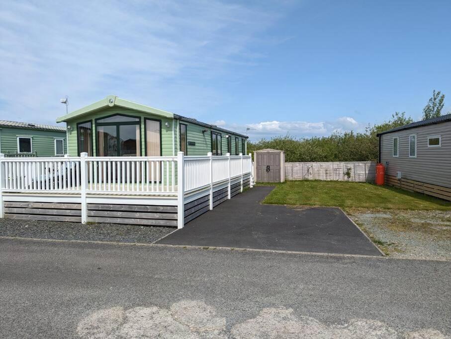6 Berth Holiday Home On Ocean Edge Near Morecambe ヘイシャム エクステリア 写真