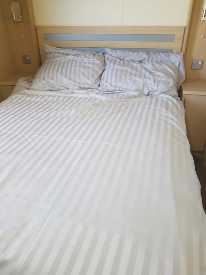 6 Berth Holiday Home On Ocean Edge Near Morecambe ヘイシャム エクステリア 写真