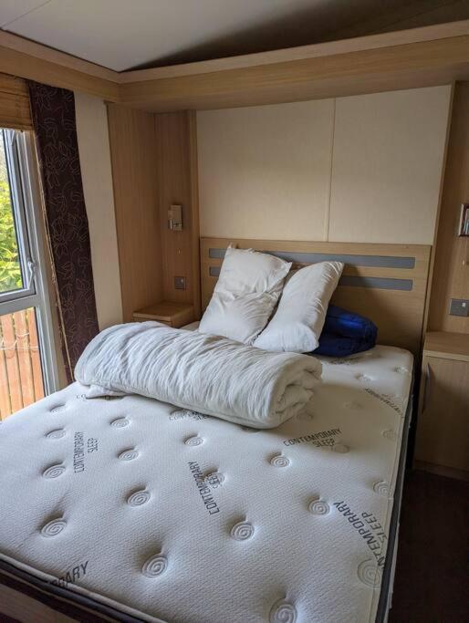 6 Berth Holiday Home On Ocean Edge Near Morecambe ヘイシャム エクステリア 写真