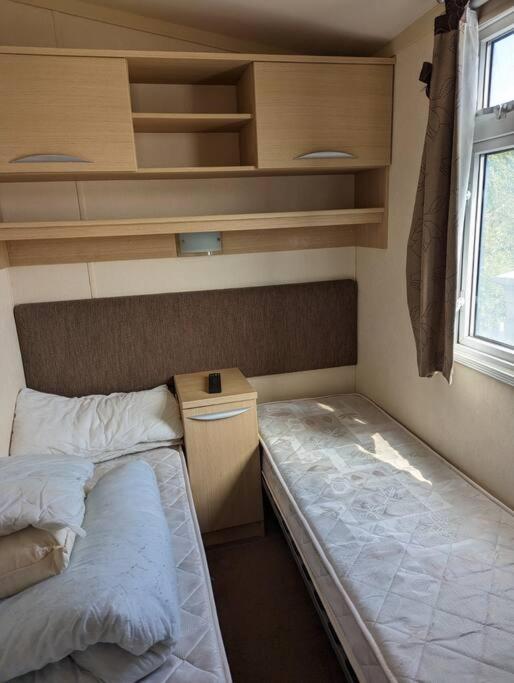 6 Berth Holiday Home On Ocean Edge Near Morecambe ヘイシャム エクステリア 写真