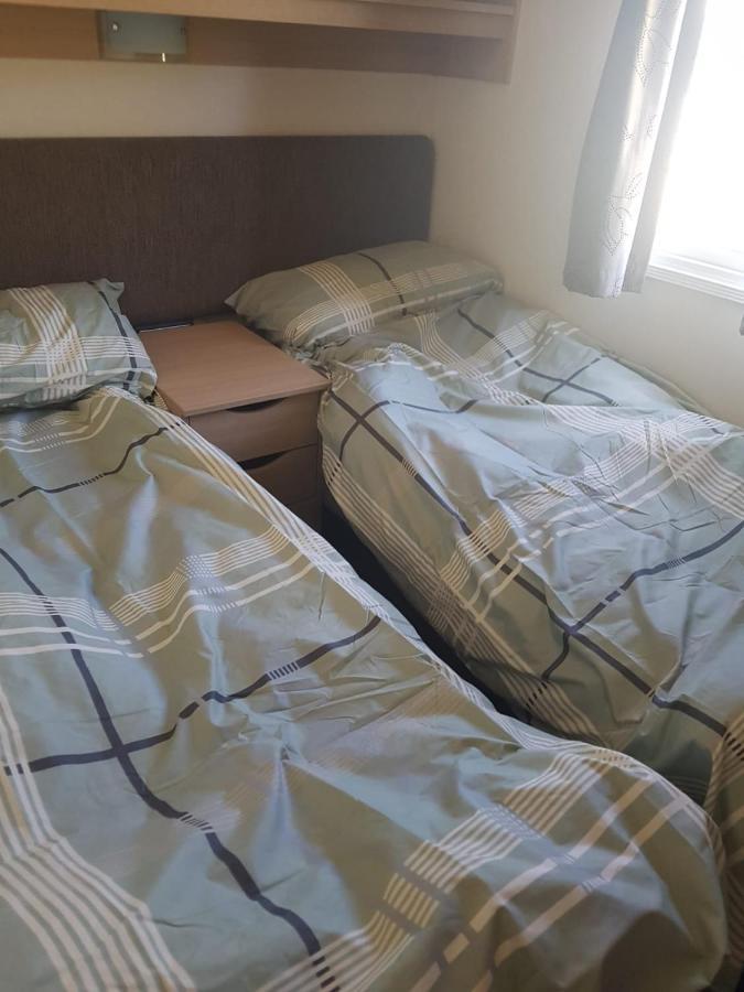 6 Berth Holiday Home On Ocean Edge Near Morecambe ヘイシャム エクステリア 写真